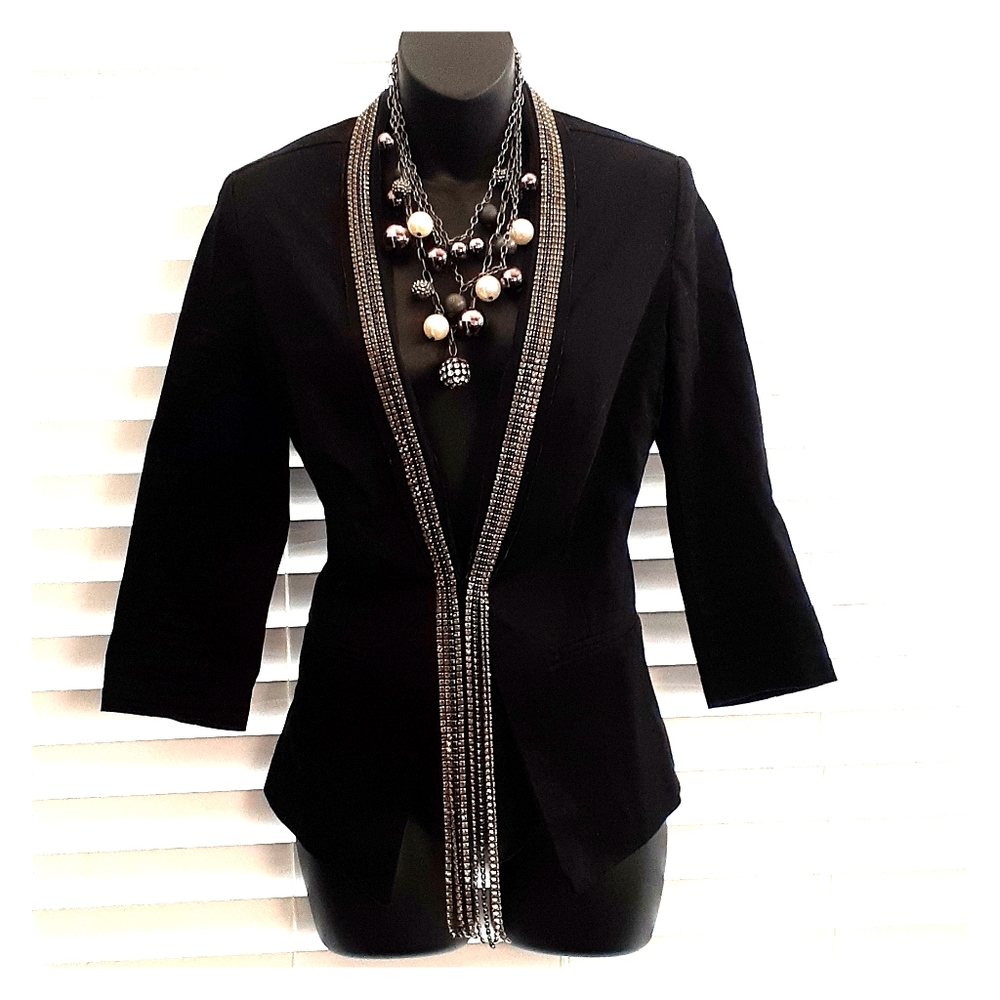 🔥Black Tuxedo like blazer with rhinestones 🔥